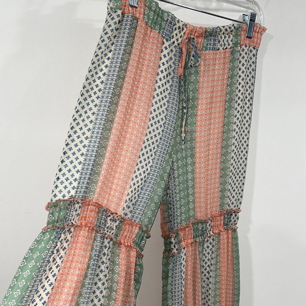 Wisteria Lane tiered striped Wide Leg Pants